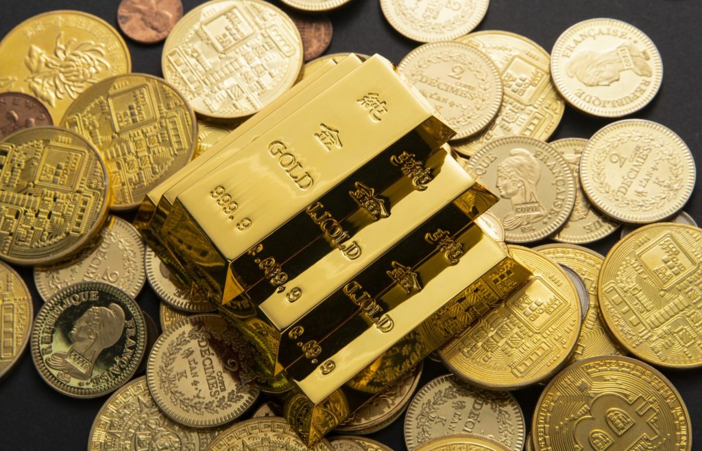 «Έσπασε» κάθε ρεκόρ η τιμή του χρυσού: Ξεπέρασε για πρώτη φορά τις 4.500 δολάρια ανά ουγγιά