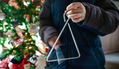 Τρόμος για ανηλίκους που είχαν βγει για τα κάλαντα στην Αττική: Έπεσαν θύματα ληστείας υπό την απειλή μαχαιριού