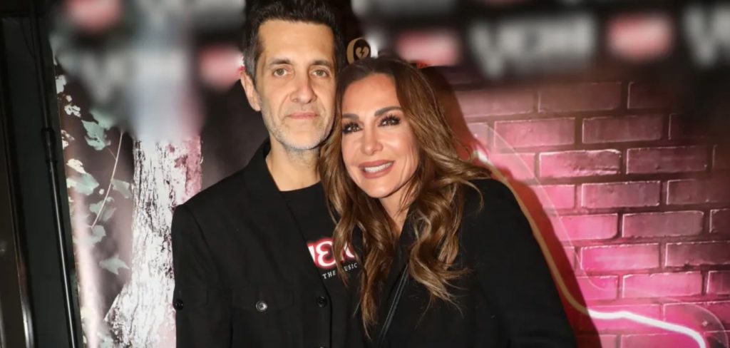 Φοίβος: Αυτή είναι η ιστορία πίσω από το τραγούδι «Χριστούγεννα» που ερμήνευσε η Δ.Βανδή (βίντεο)