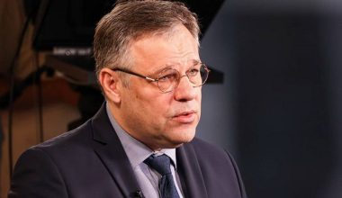 Ρ.Μιρόσνικ: «Ασυμφωνία στην ειρηνευτική πρόταση Β.Ζελένσκι για στρατό 800.000 ανδρών»