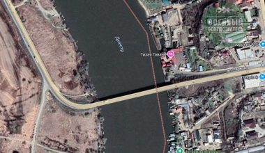 Οδησσός: Εκτός λειτουργίας η γέφυρα Μαγιάκι μετά από ρωσικό πλήγμα – Οι Αρχές δημιουργούν πλωτές διαβάσεις (βίντεο)