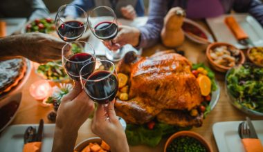 Γιατί νιώθουμε υπνηλία μετά το Χριστουγεννιάτικο τραπέζι;