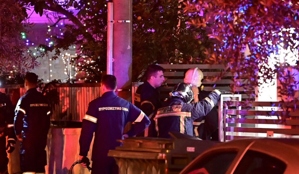 Καλλιθέα: Τραγωδία από φωτιά σε διαμέρισμα – Δύο νεκροί