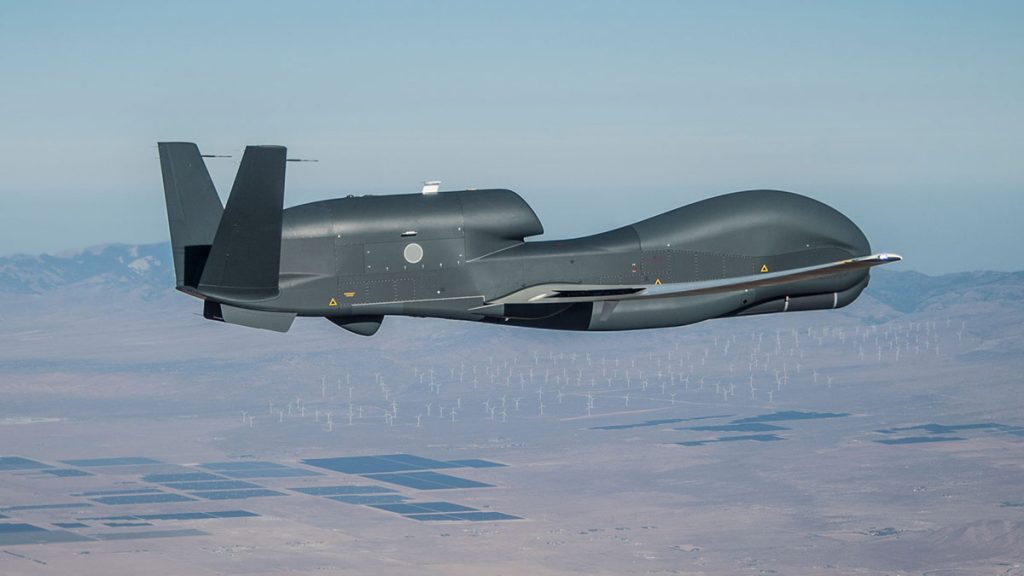 Βίντεο: Ατελείωτη σειρά συναρμολόγησης Global Hawk