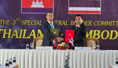 Η Κίνα χαιρέτισε τη συμφωνία εκεχειρίας που υπέγραψαν Καμπότζη και Ταϊλάνδη