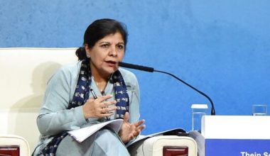 Πακιστάν: «Έφυγε» από τη ζωή σε ηλικία 71 ετών η πρώτη γυναίκα διοικήτρια της Κεντρικής Τράπεζας Σαμσάντ Αχτάρ