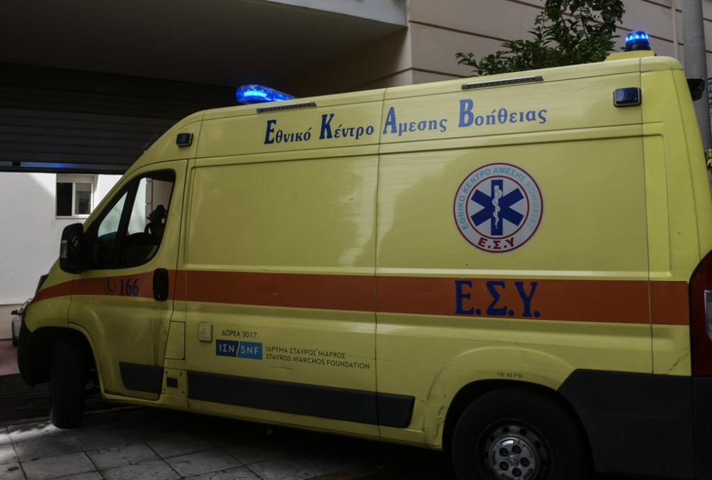 Καραμπόλα τεσσάρων οχημάτων στην Λάρισα: Tραυματίστηκε 22χρονη (φωτο)