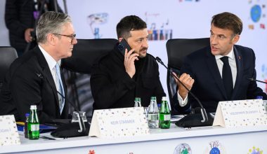 Ρωσία προς Ευρώπη για ακόμα μία φορά: «Κάθε Ευρωπαίος στρατιώτης στην Ευρώπη είναι νόμιμος στόχος»