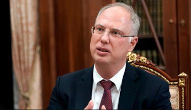 Κ.Ντμίτριεφ κατά Ευρωπαίων: «Οι πολεμοκάπηλοι και οι απατεώνες πρέπει να μετανοήσουν»