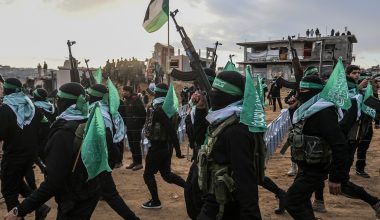 Χαμάς: «Ο λαός μας αμύνεται και δεν θα καταθέσει τα όπλα όσο συνεχίζεται η κατοχή»