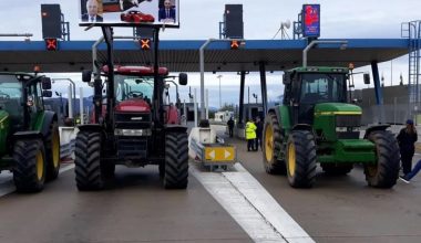 Επ’ αόριστον κλείνει η Ιόνια Οδός! – Οι αγρότες κλιμακώνουν