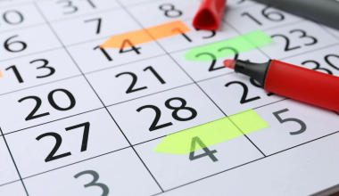 Κρατήστε σημειώσεις: Αυτές είναι όλες οι αργίες του 2026 – Τα τριήμερα και το μοναδικό τετραήμερο