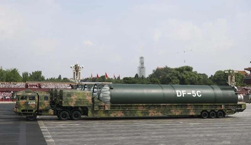 Η Κίνα μεταφέρει τους DF διηπειρωτικούς βαλλιστικούς πυραύλους σε δημόσιους δρόμους!
