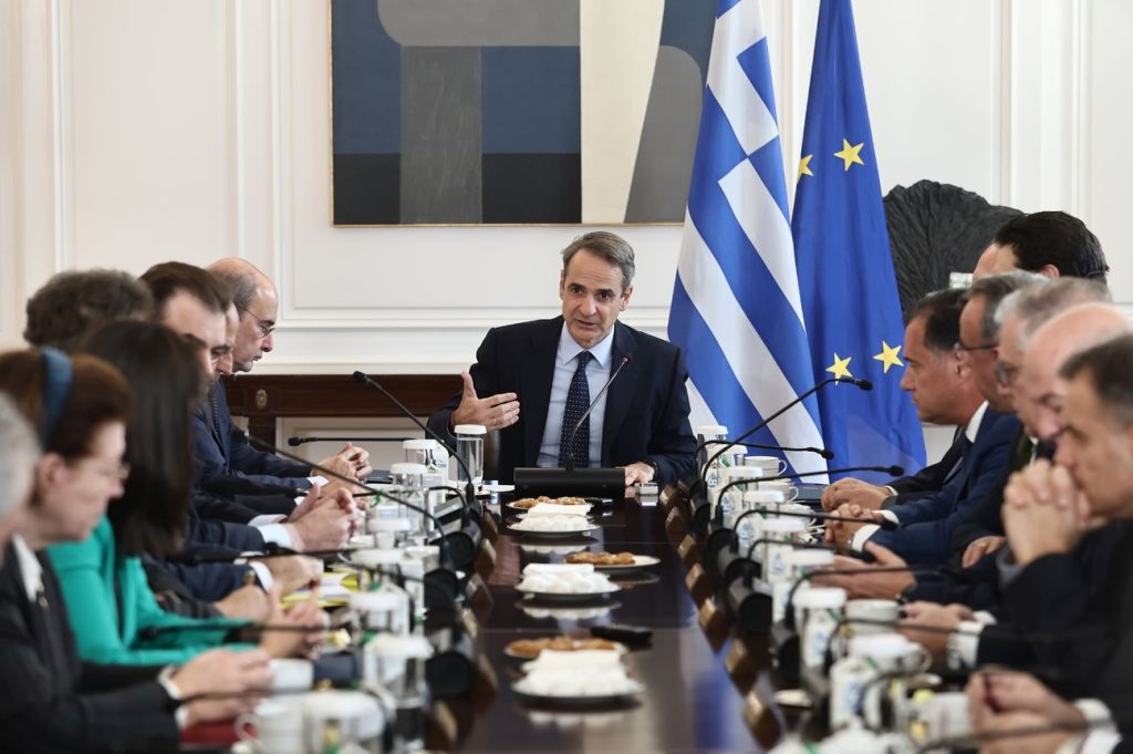 Ο πραγματικός λόγος για τον επερχόμενο κυβερνητικό ανασχηματισμό είναι ο εξευμενισμός της περιφέρειας