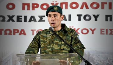 Φυλάκιση 25 ημερών και αποπομπή από τις Ειδικές Δυνάμεις για τον στρατιώτη που μίλησε σε συγκέντρωση στο Σύνταγμα