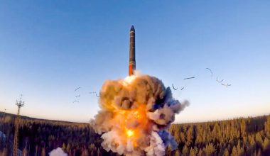 ΥΠΑΜ Λευκορωσίας: «Τέθηκαν σε επιχειρησιακή λειτουργία οι ρωσικοί πύραυλοι Oreshnik με πυρηνική ικανότητα» (βίντεο)