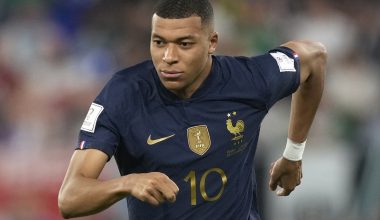 Γαλλία: Αστυνομικός έλαβε δωρεά από τον Κ.Εμπαπέ και τον έστειλαν σε πρόωρη συνταξιοδότηση