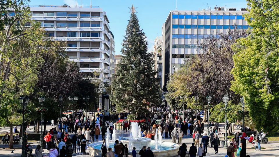 Εορταστικό ωράριο: Πώς θα λειτουργήσουν καταστήματα και σούπερ μάρκετ μέχρι την Πρωτοχρονιά