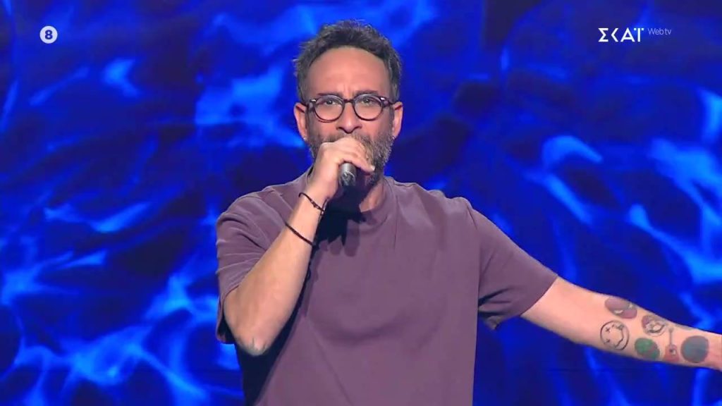 Ο Κωνσταντίνος Κωμοδρόμος από την ομάδα της Έλενας Παπαρίζου μεγάλος νικητής του The Voice! (βίντεο)