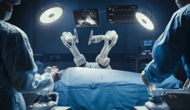 Η Κίνα θέτει νέα παγκόσμια χειρουργικά ιατρικά δεδομένα: Έσωσαν αυτί με μεταμόσχευση του στο πόδι ασθενούς (φωτό)