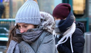 Με «τσουχτερό» κρύο, βροχές και χιονοπτώσεις η τελευταία μέρα του 2025 – Η πρόγνωση της ΕΜΥ