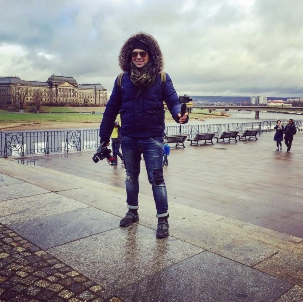 Απόψε στις 22:00 το Fatsabook μας ταξιδεύει στην Πράγα