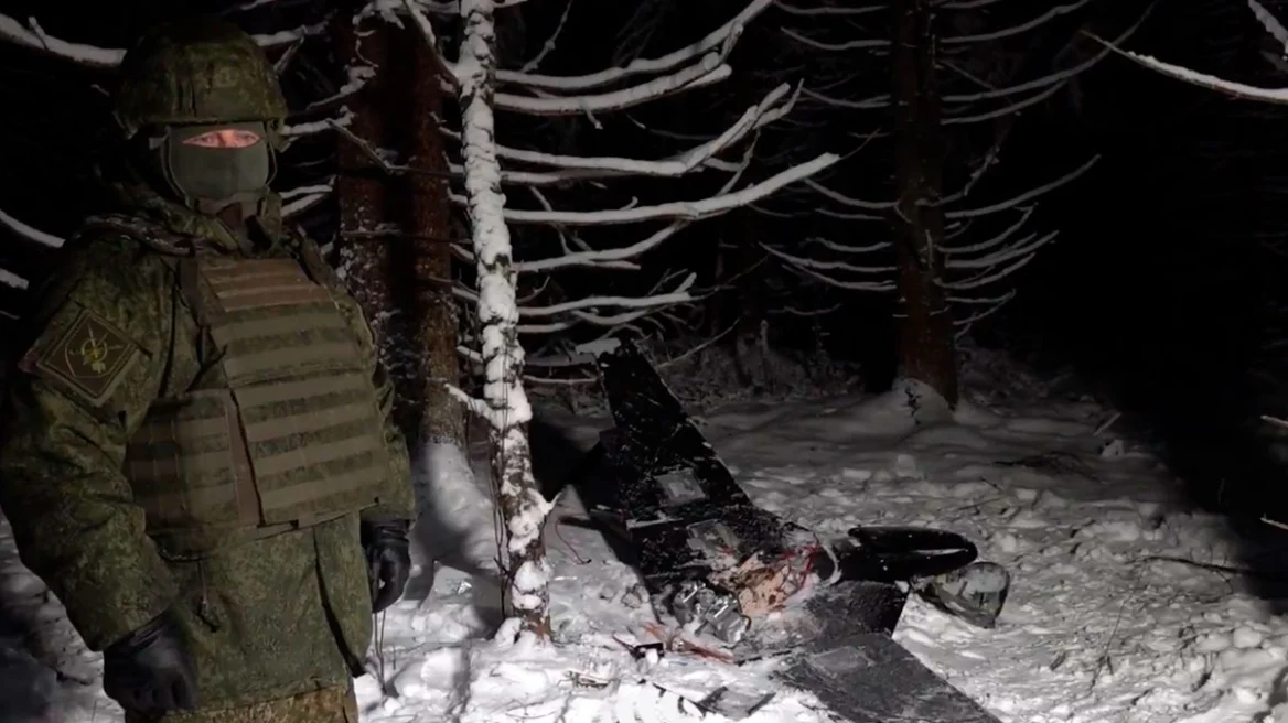 Η Μόσχα δημοσίευσε βίντεο από drone της ουκρανικής επίθεσης κατά της κατοικίας του Β.Πούτιν