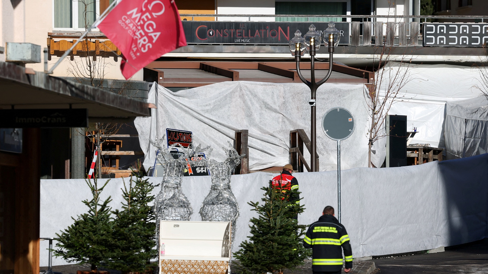 Τραγωδία στην Ελβετία: Κερί γενεθλίων σε σαμπάνια προκάλεσε τη φονική έκρηξη σε μπαρ στο Κραν Μοντανά