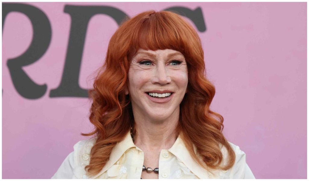 «Με έκανε να νιώθω σέξι»: Η Κάθι Γκρίφιν μετά το διαζύγιό της με τον Ράντι Μπικ ερωτεύτηκε έναν 23χρονο!