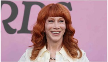 «Με έκανε να νιώθω σέξι»: Η Κάθι Γκρίφιν μετά το διαζύγιό της με τον Ράντι Μπικ ερωτεύτηκε έναν 23χρονο!