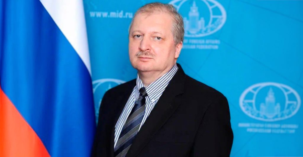 Ο Ρώσος πρέσβης στις ΗΠΑ στέλνει πρωτοχρονιάτικες ευχές στους «φιλικούς Αμερικανούς»