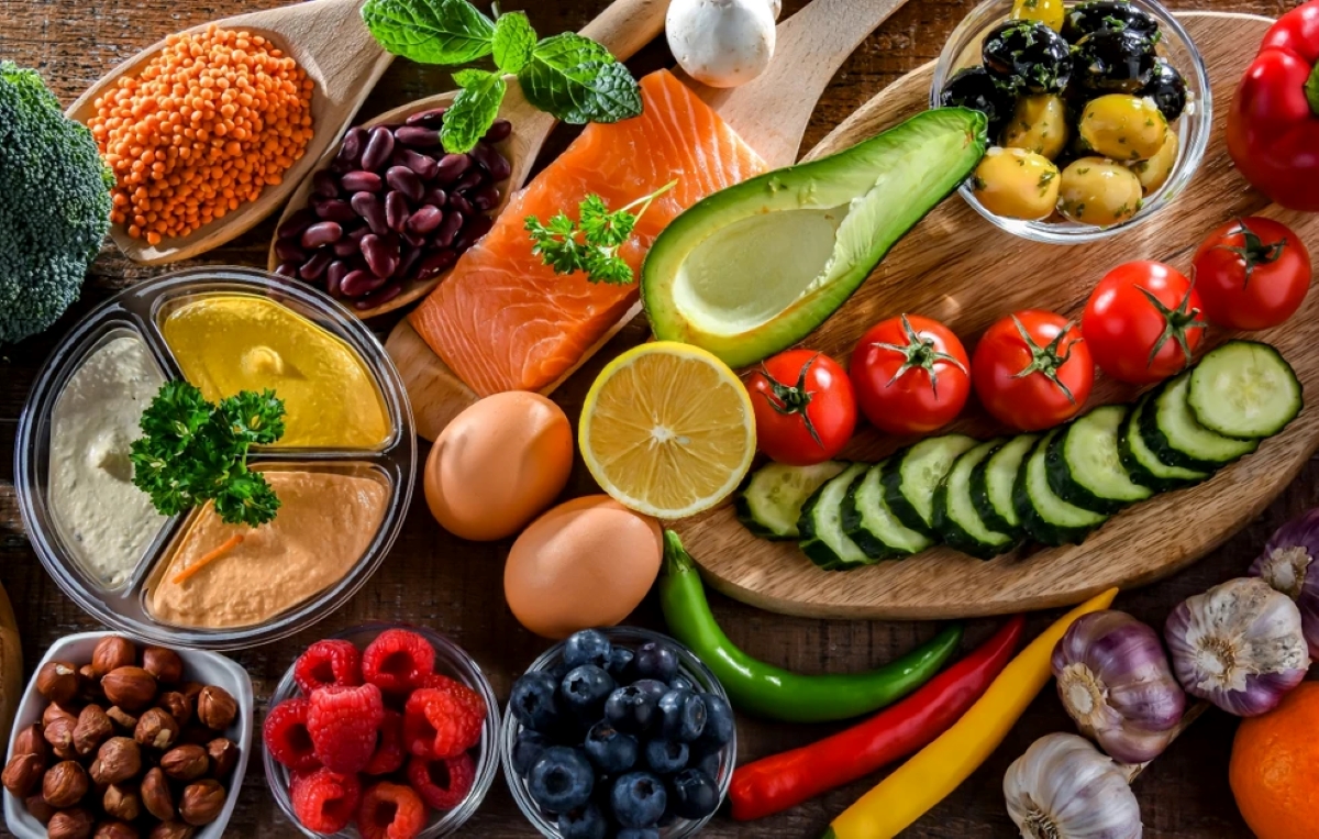 Διατροφολόγοι αποκαλύπτουν: 5+1 τροφές που αξίζει να καταναλώνετε καθημερινά