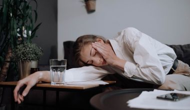 Αυτές είναι οι ασκήσεις που ανακουφίζουν από τον πονοκέφαλο