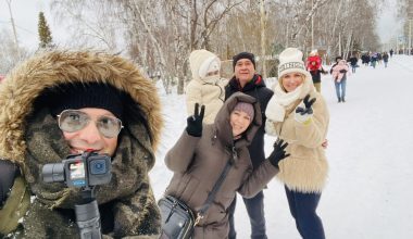 Πρωτοχρονιά στη Σιβηρία με το Fatsabook και τον Κώστα Μάντζιο – Απόψε στις 22:00 στο Extra PRONEWS