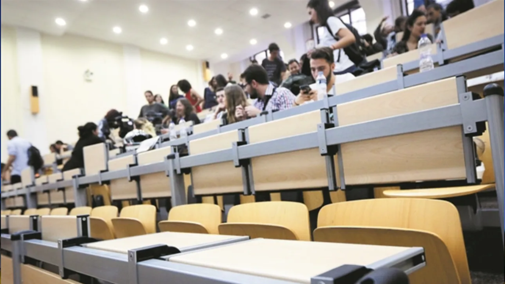 Ολοκληρώθηκε η εκκαθάριση των φοιτητικών καταλόγων στα ελληνικά πανεπιστήμια: Πάνω από 300.000 φοιτητές διαγράφηκαν