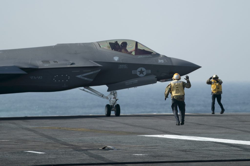 Ταραχές στο Ιράν και προειδοποιήσεις Ν.Τραμπ: «Αν σκοτώσετε άοπλους θα επέμβουμε»