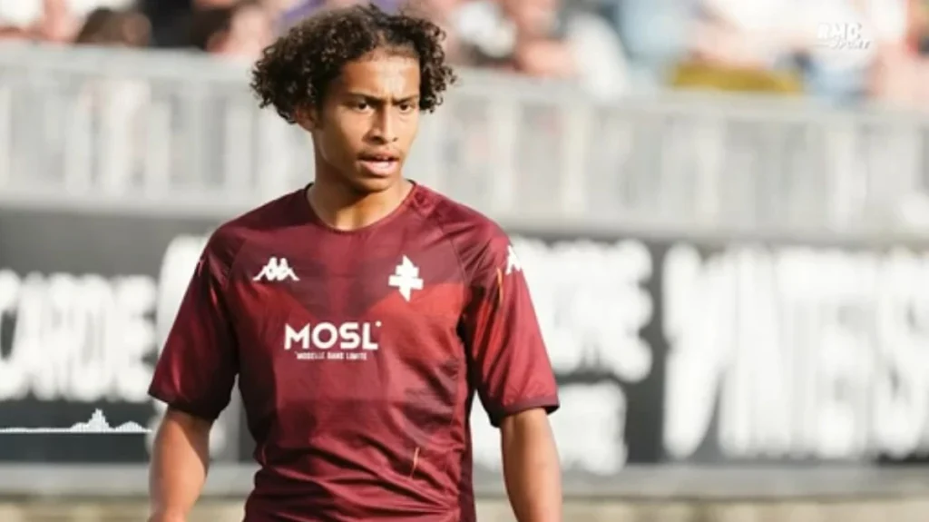 Ελβετία: Aυτός είναι ο 19χρονος ποδοσφαιριστής της Μετς που τραυματίστηκε σοβαρά στο Κραν Μοντανά (φωτο)