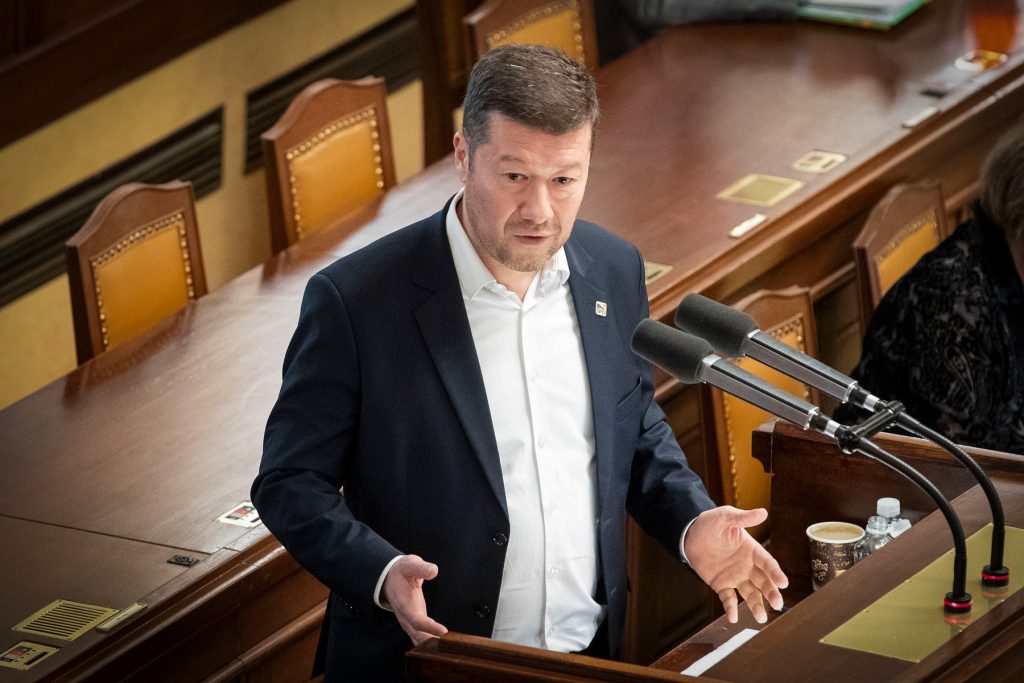 «Το φυσάνε και δεν κρυώνει» οι σύμμαχοι του Κιέβου στην Τσεχία με την ομιλία κατά Ζελένσκι του προέδρου της Βουλής