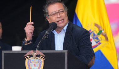 Γ.Πέτρο: «Οι ΗΠΑ βομβαρδίζουν το Καράκας – Το συμβούλιο ασφαλείας του ΟΗΕ πρέπει να συνεδριάσει αμέσως!»