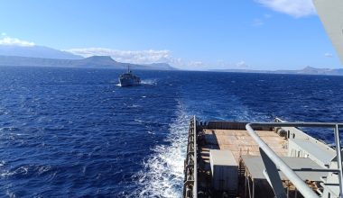 Τουρκικό πολεμικό παρενόχλησε φραστικά ελληνικό πλοίο που πόντιζε καλώδιο οπτικής ίνας