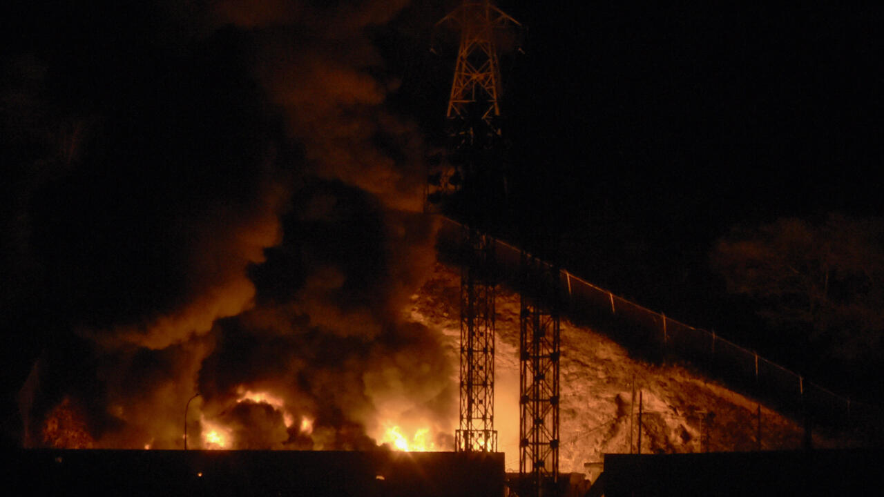 Η Βενεζουέλα καίγεται: Οι 11 στόχοι που βομβάρδισαν οι Αμερικανοί στην πλουσιότερη χώρα της Νότιας Αμερικής