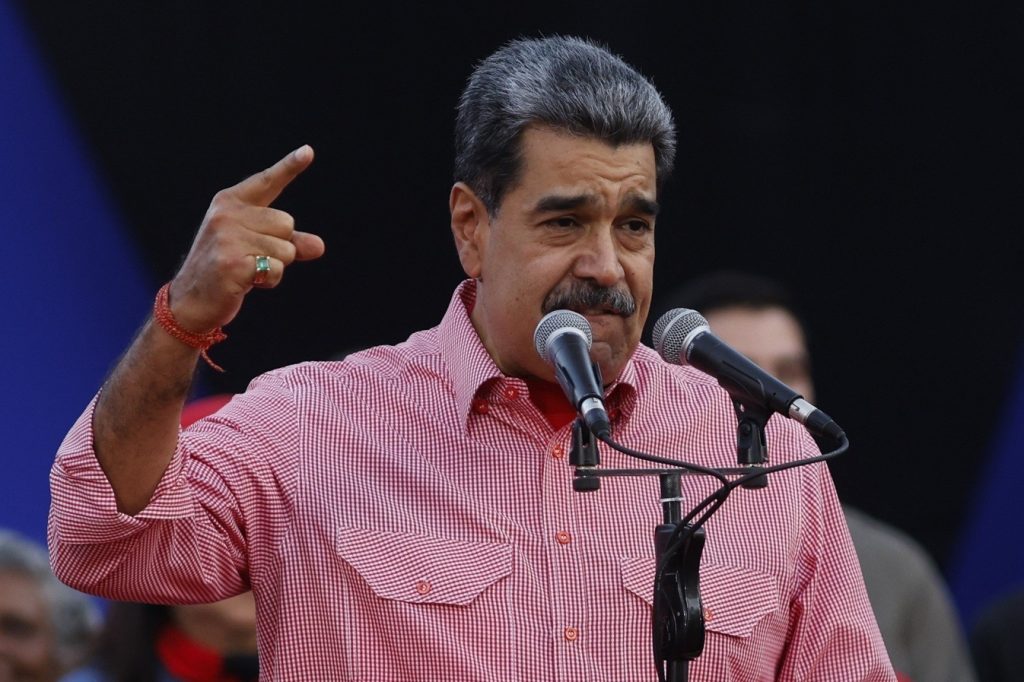 Με ειδικό απεσταλμένο του Σι Τζινπίνγκ συναντήθηκε ο Ν.Μαδούρο στο Καράκας λίγες ώρες πριν τα αμερικανικά πλήγματα