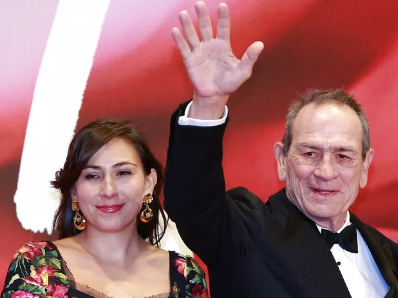 Τόμι Λι Τζόουνς: Οι πρώτες δηλώσεις του ηθοποιού για τον θάνατο της 34χρονης κόρης του