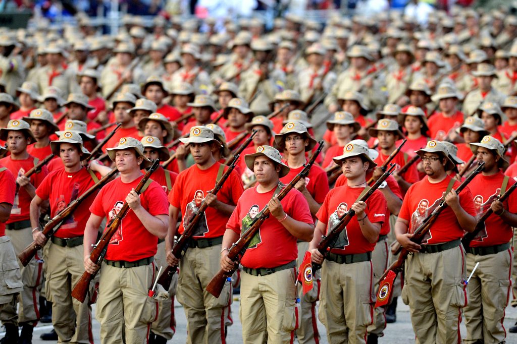 Η  Μπολιβαριανή Πολιτοφυλακή της Βενεζουέλας καλεί  το λαό σε αντίσταση κατά των ΗΠΑ