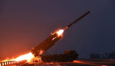 Η Β.Κορέα εκτόξευσε δύο βαλλιστικούς πυραύλους λίγες ώρες μετά τη σύλληψη του Ν.Μαδούρο από τις ΗΠΑ