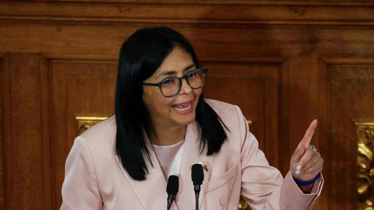 Η αντιπρόεδρος του Ν.Μαδούρο, Ντέλσι Ροντρίγκες αναλαμβάνει την προεδρία της Βενεζουέλας με απόφαση δικαστηρίου