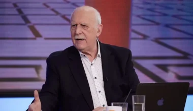 Γιώργος Παπαδάκης: Όταν δήλωνε «μετανιωμένος για τα εμβόλια» που είχε κάνει για τον COVID-19