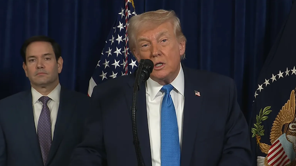 Ν.Τραμπ: «Χρειαζόμαστε την Γροιλανδία – Αν ρίξετε μία ματιά εκεί θα δείτε ρωσικά και κινεζικά πλοία παντού»