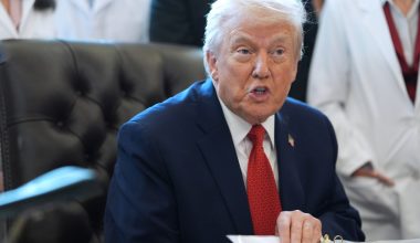 Ν.Τραμπ: «Οι αμερικανικές πετρελαϊκές εταιρείες θα εγκατασταθούν στη Βενεζουέλα – Παραμένει σε ισχύ το εμπάργκο»