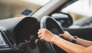 Ρωσία: Η στιγμή που 10χρονος «πιάνεται» να οδηγεί στο Γιαροσλάβλ – Δείτε βίντεο